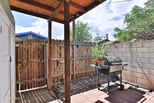 419 N Apache Ave, Winslow, AZ 86047 - Photo 29