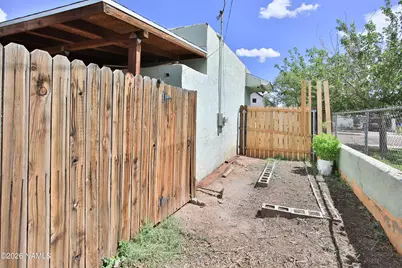 419 N Apache Avenue, Winslow, AZ 86047 - Photo 27