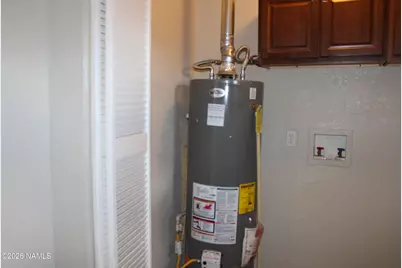 404 N Kinsley Avenue, Winslow, AZ 86047 - Photo 31