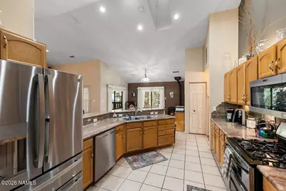 3226 S Mehrhoff Place, Flagstaff, AZ 86005 - Photo 5