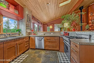 3148 Pioneer Trail, Flagstaff, AZ 86005 - Photo 21