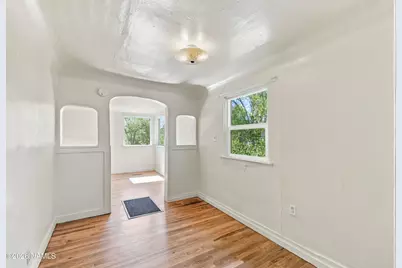 114 E Dupont Avenue, Flagstaff, AZ 86001 - Photo 9