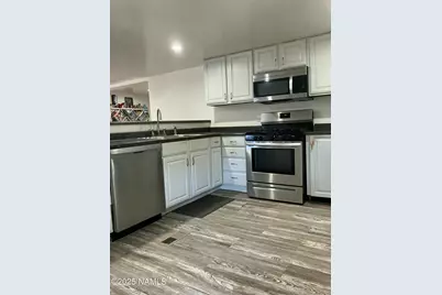 460 E Oak Drive, Munds Park, AZ 86017 - Photo 11