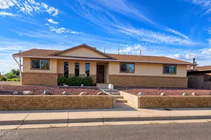 321 E Hillview St, Winslow, AZ 86047 - Photo 1
