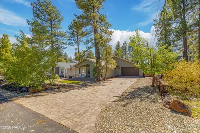 555 E Hillside Drive, Munds Park, AZ 86017 - Photo 1