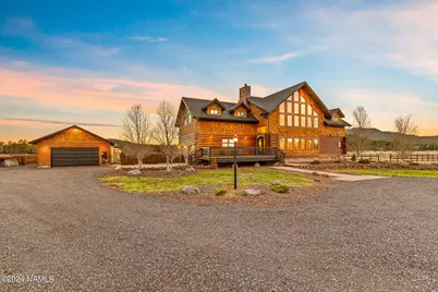 3130 N Spring Valley Road, Parks, AZ 86018 - Photo 1