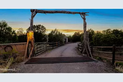 38 Cosnino Road, Flagstaff, AZ 86004 - Photo 1