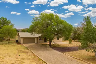 9685 Pioneer Valley Rd, Flagstaff, AZ 86004 - Photo 1