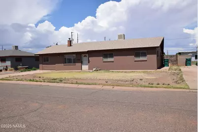 601 N Cottonwood Avenue, Winslow, AZ 86047 - Photo 1