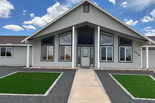 2216 Caddyshack Ln, Winslow, AZ 86047 - Photo 1