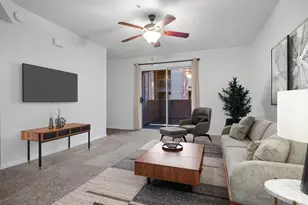 1385 W University Ave, Flagstaff, AZ 86001 - Photo 1