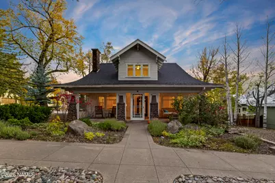 211 E Elm Avenue, Flagstaff, AZ 86001 - Photo 1