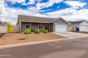 1096 E Adams St, Snowflake, AZ 85937 - Photo 1