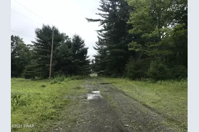 112 Swamp Brook Path, Hawley, PA 18428 - Photo 3