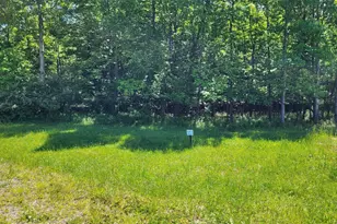 104 Cherry Vw Ct, Honesdale, PA 18431 - Photo 1