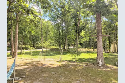 131 Surrey Drive, Lords Valley, PA 18428 - Photo 9