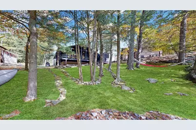 107 S Pond Circle, Dingmans Ferry, PA 18328 - Photo 23