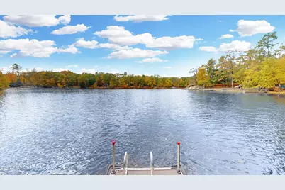 107 S Pond Circle, Dingmans Ferry, PA 18328 - Photo 3