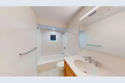 107 S Pond Circle, Dingmans Ferry, PA 18328 - Photo 51