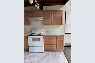 2392 Meadow View Drive, Lake Ariel, PA 18436 - Photo 9