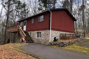 150 Tanglwood Dr, Greentown, PA 18426 - Photo 3