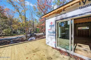 254 Upper Independence Dr, Lackawaxen, PA 18435 - Photo 11