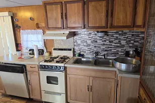 308 Shohola Pkwy S, Shohola, PA 18458 - Photo 9