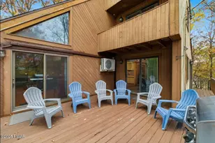 6128 Wales Ct, East Stroudsburg, PA 18301 - Photo 5