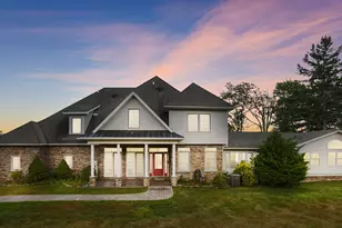 17 Cricket Hill Rd, Hawley, PA 18428 - Photo 1