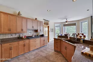 17 Cricket Hill Rd, Hawley, PA 18428 - Photo 27