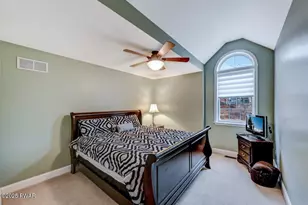 290 W Lakeview Rd, Lackawaxen, PA 18435 - Photo 57