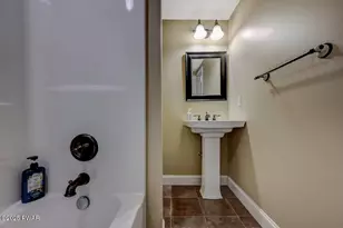 290 W Lakeview Rd, Lackawaxen, PA 18435 - Photo 79