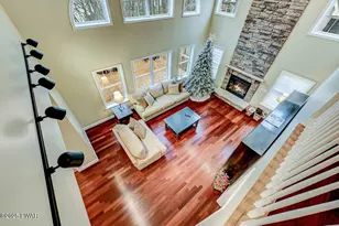 290 W Lakeview Rd, Lackawaxen, PA 18435 - Photo 37