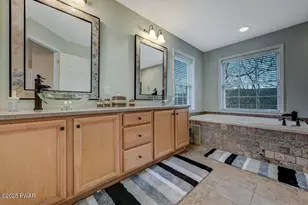 290 W Lakeview Rd, Lackawaxen, PA 18435 - Photo 53