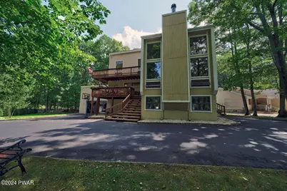 162 Yacht Club Drive, Greentown, PA 18426 - Photo 1