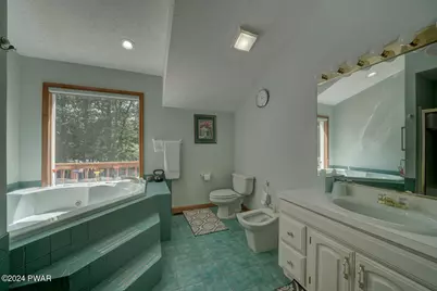 162 Yacht Club Drive, Greentown, PA 18426 - Photo 17