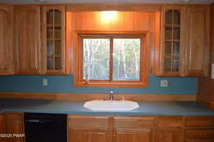 174 Neil Thompson Rd, Lackawaxen, PA 18435 - Photo 5
