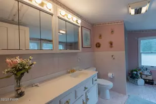 575 Parkers Glen Rd, Shohola, PA 18458 - Photo 17