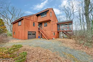 107 Rimrock Ln, Lords Valley, PA 18428 - Photo 5