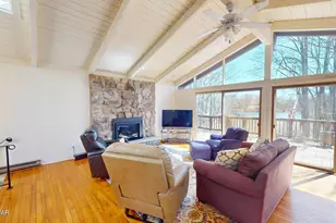 802 Rimrock Ct, Lords Valley, PA 18428 - Photo 13