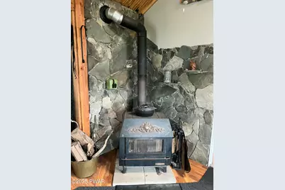 122 Lake Minisink Road W, Dingmans Ferry, PA 18328 - Photo 9