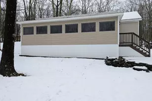 124-126 Beaver Ln, Shohola, PA 18458 - Photo 7