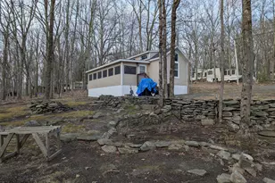 124-126 Beaver Ln, Shohola, PA 18458 - Photo 3