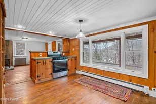 111 Delaware Dr, Lackawaxen, PA 18435 - Photo 15