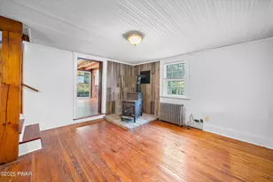 111 Delaware Dr, Lackawaxen, PA 18435 - Photo 11