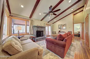 117 N Maple Ln, Greentown, PA 18426 - Photo 5