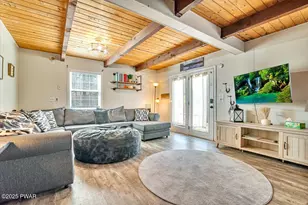 141 Karl Hope Blvd, Lackawaxen, PA 18435 - Photo 9