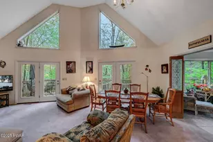 808 Pioneer Ct, Lackawaxen, PA 18435 - Photo 13