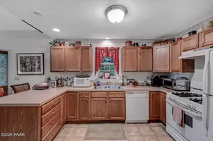 808 Pioneer Ct, Lackawaxen, PA 18435 - Photo 25