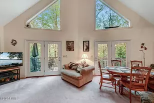 808 Pioneer Ct, Lackawaxen, PA 18435 - Photo 19